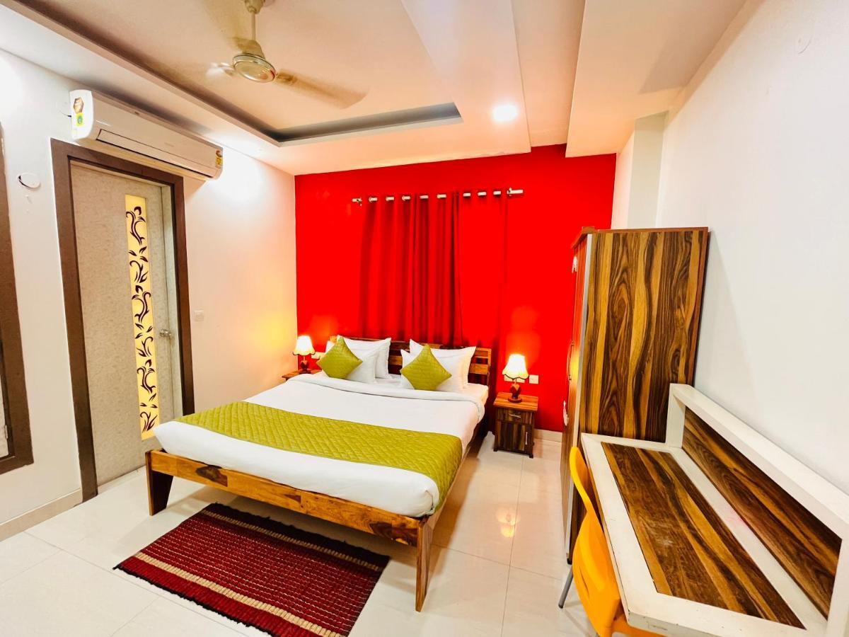 Hotel Park Pride Pitampura New Delhi, Couple Friendly Exterior photo